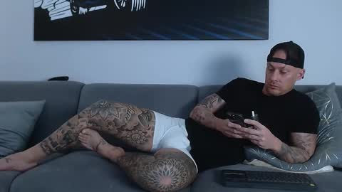 Snapshot of calvinhunt69 chatting on 03.04.25 Calvin online show from 03.04.25