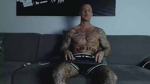 Snapshot of calvinhunt69 chatting on 09.11.25 Calvin online show from 09.11.25