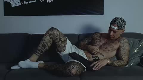 Snapshot of calvinhunt69 chatting on 09.25.25 Calvin online show from 09.25.25