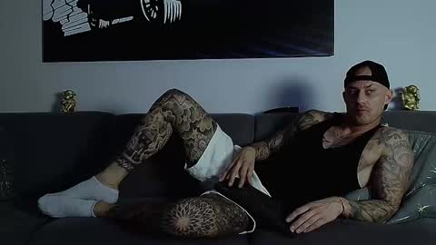 Snapshot of calvinhunt69 chatting on 10.04.25 Calvin online show from 10.04.25