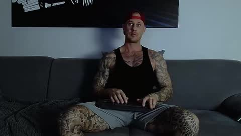 Snapshot of calvinhunt69 chatting on 10.08.25 Calvin online show from 10.08.25