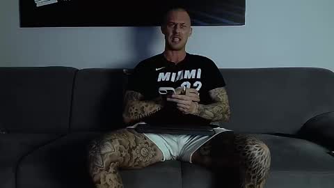 Snapshot of calvinhunt69 chatting on 10.12.25 Calvin online show from 10.12.25