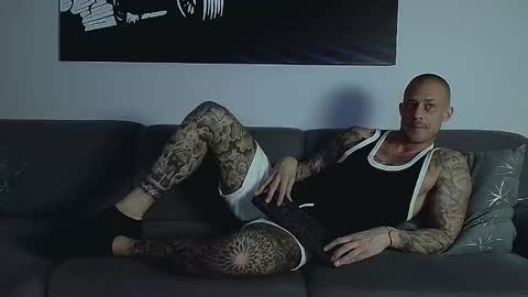 Snapshot of calvinhunt69 chatting on 10.30.25 Calvin online show from 10.30.25