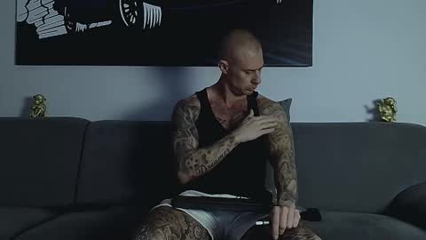 Snapshot of calvinhunt69 chatting on 11.12.25 Calvin online show from 11.12.25