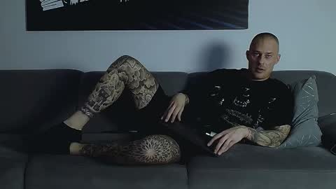 Snapshot of calvinhunt69 chatting on 11.19.25 Calvin online show from 11.19.25