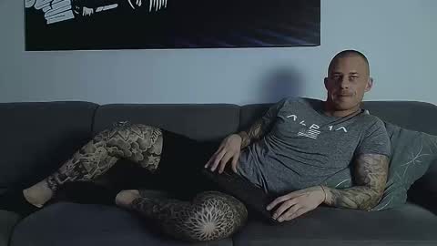 Snapshot of calvinhunt69 chatting on 11.27.25 Calvin online show from 11.27.25