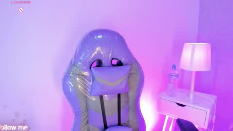 Snapshot of cameliaa_smiith chatting on 11.20.25 Camelia Smith online show from 11.20.25