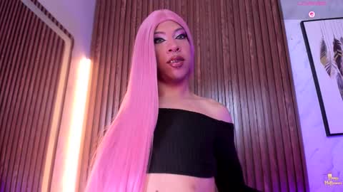 Snapshot of cameron_blake_ chatting on 10.12.25 CAMERON online show from 10.12.25