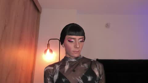 Cameron online show from 12.15.25