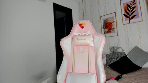 Cameron  online show from 01.16.25