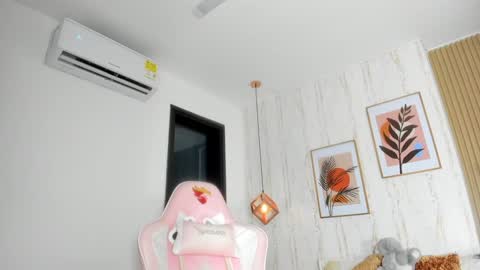 Cameron  online show from 01.23.25