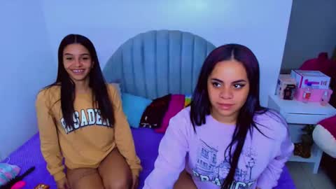 Snapshot of cami_bunnygirlx chatting on 10.29.25 CAMI online show from 10.29.25