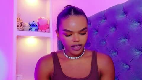 camiestrada online show from 10.19.25