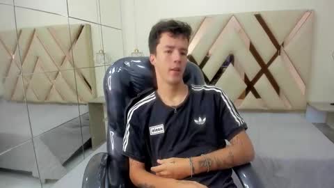 Snapshot of camievan chatting on 03.02.26 camievan online show from 03.02.26