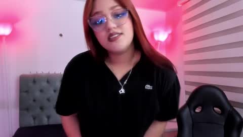 Camila Osorio online show from 02.04.25