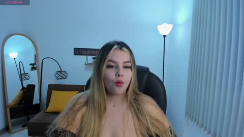 Camila online show from 01.11.25