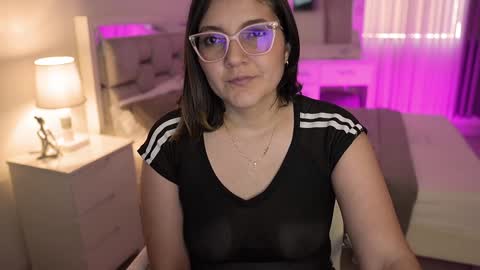 Camila buitrago online show from 12.25.24