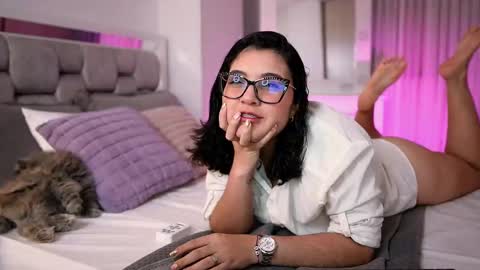 Camila buitrago online show from 09.30.25