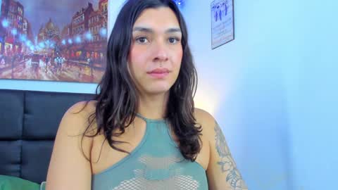  s online show from 01.14.25