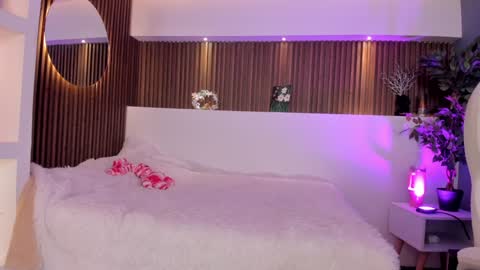 Camila online show from 12.20.24