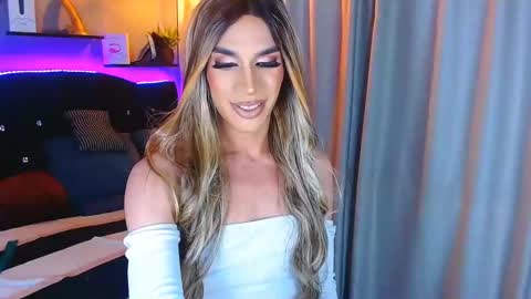 Camila online show from 01.04.25