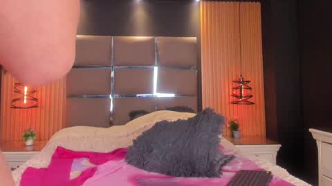 camila_martinez9 online show from 01.21.25