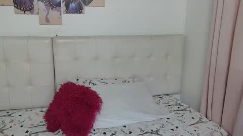 Snapshot of camila_sweet_3 chatting on 01.07.26 Camila online show from 01.07.26