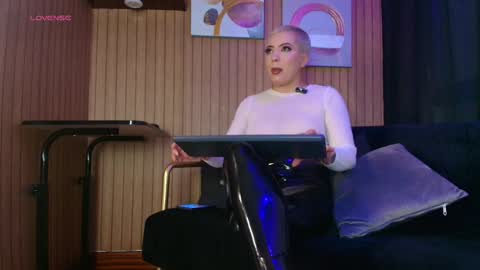    online show from 02.05.26