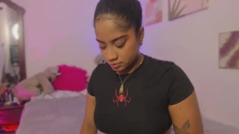 Camila Foox online show from 10.13.25