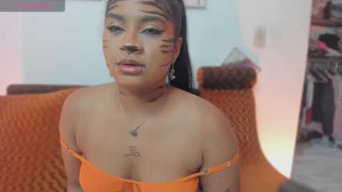 Camila Foox online show from 10.30.25