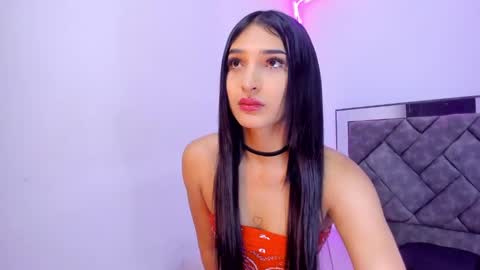 camilajhoones online show from 12.25.24