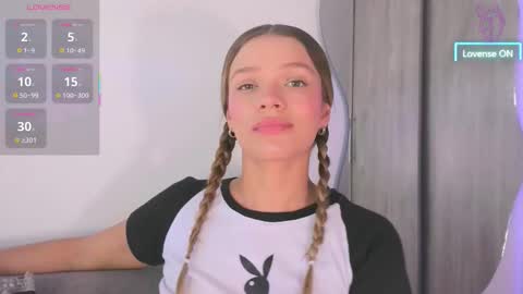 Camila Monroee  online show from 01.17.26