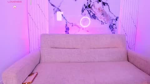 camila preston online show from 10.09.25