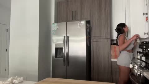 camiliakxoxo online show from 02.21.25