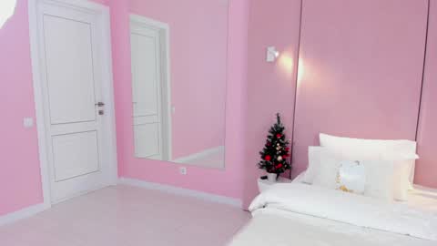 Snapshot of camillalarson chatting on 01.09.25 Camilla online show from 01.09.25