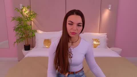 Snapshot of camillalarson chatting on 03.04.25 Camilla online show from 03.04.25