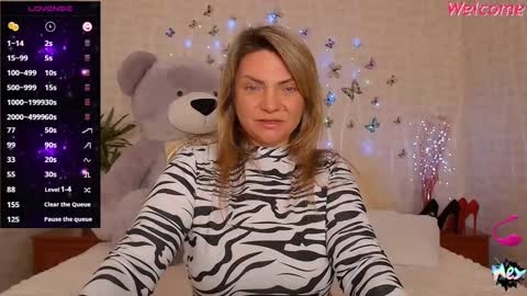 Snapshot of camille_game chatting on 12.07.24 Camille Game online show from 12.07.24