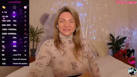 Snapshot of camille_game chatting on 01.22.25 Camille Game online show from 01.22.25