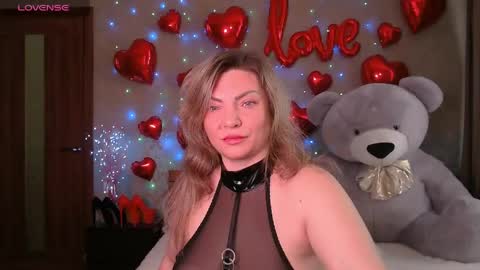 Snapshot of camille_game chatting on 04.28.26 Camille Game online show from 04.28.26