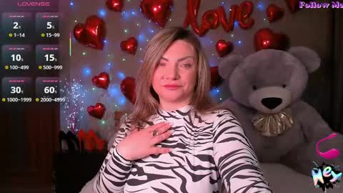 Snapshot of camille_game chatting on 04.30.26 Camille Game online show from 04.30.26