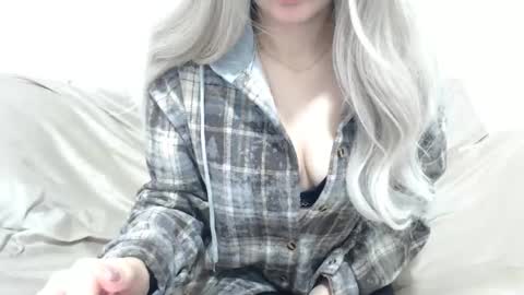 CamilleBunny online show from 01.10.26