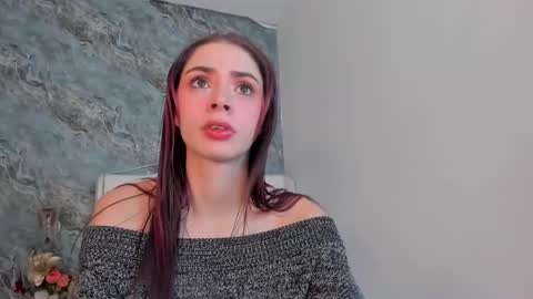 Snapshot of camillen_pettid chatting on 02.05.25 C A M I L L E N Help me get to the top online show from 02.05.25