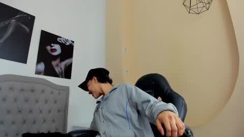 Snapshot of camillo_virgil chatting on 09.26.25 Camillo Virgil online show from 09.26.25