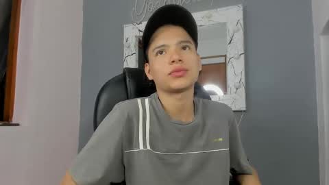 Snapshot of camillo_virgil chatting on 10.03.25 Camillo Virgil online show from 10.03.25