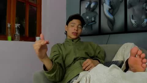 Snapshot of camillo_virgil chatting on 10.12.25 Camillo Virgil online show from 10.12.25