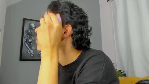 Snapshot of camillo_virgil chatting on 10.24.25 Camillo Virgil online show from 10.24.25