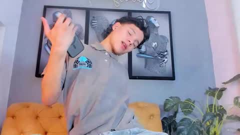 Snapshot of camillo_virgil chatting on 11.10.25 Camillo Virgil online show from 11.10.25