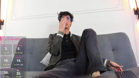 Snapshot of camilo_stark chatting on 05.20.26 Camilo online show from 05.20.26
