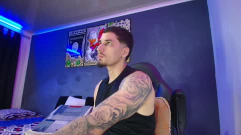 Snapshot of camiloalvarezzz3 chatting on 01.31.25 CAMILO online show from 01.31.25