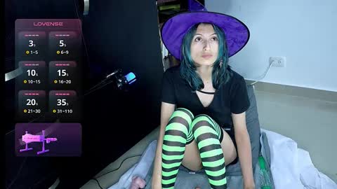 Cami  online show from 10.15.25